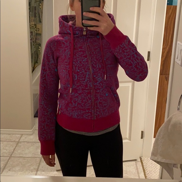 TNA Hoodie - Picture 3 of 4